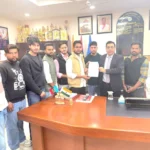 Jind News : स्तनपान कक्ष स्थापित करने की मांग को लेकर एनएसयूआई ने कुलपति को सौंपा ज्ञापन