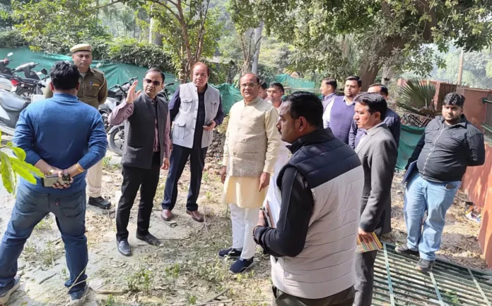 Those occupying the green belt will be fined under the NGT Act: Dhirendra Khadgata NGT Act Rule : ग्रीन बेल्ट पर कब्जा करने वाले पर लगाया जाएगा एनजीटी एक्ट का जुर्माना : धीरेन्द्र खडगटा