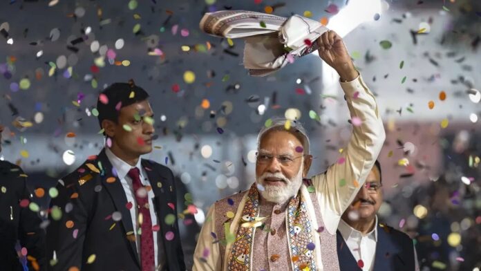 PM Narendra Modi LIVE BJP Headquarters: कांग्रेस से सावधान! पीएम मोदी का करारा वार PM Narendra Modi LIVE BJP Headquarters: कांग्रेस से सावधान! पीएम मोदी का करारा वार