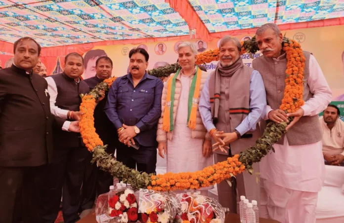 Jind News : जींद मार्केट कमेटी के चेयरमैन व वाइस चेयरमैन को डिप्टी स्पीकर ने करवाया पदग्रहण