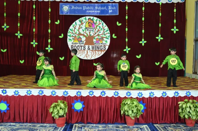 Cultural Programme : इंडस स्कूल में हुआ सांस्कृतिक कार्यक्रम का आयोजन