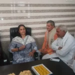 Jind News : नई अनाज मंडी में पहुंची विधायक विनेश फोगाट