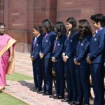 Indian Women's Cricket Team : वर्ल्ड चैंपियन इंडिया महिला टीम ने राष्ट्रपति द्रौपदी मुर्मू से की मुलाकात , लड़कियों को किया प्रेरित