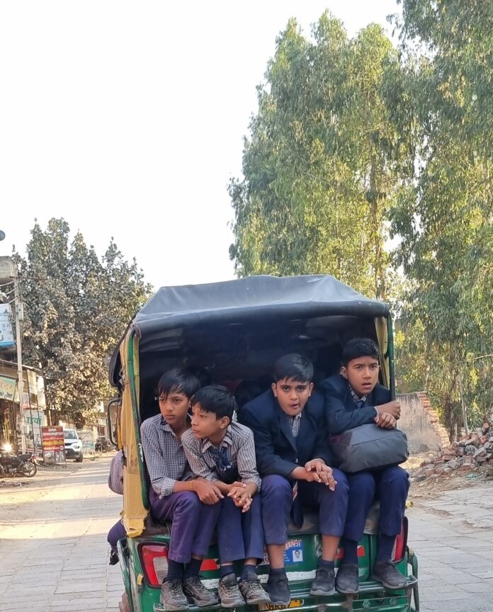 Panipat News: बच्चों की सुरक्षा दांव पर- स्कूलों में चल रहे डग्गामार वाहन, विभाग के पास इन वाहनों का कोई डेटा उपलब्ध नहीं Panipat News: बच्चों की सुरक्षा दांव पर- स्कूलों में चल रहे डग्गामार वाहन, विभाग के पास इन वाहनों का कोई डेटा उपलब्ध नहीं