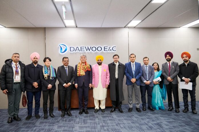 CM Bhagwant Mann in South korea : CM Bhagwant Mann ने दक्षिण कोरिया के व्यापारिक दिग्गजों से विचार-विमर्श