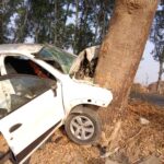 Jind News : अनियंत्रित कार पेड़ से टकराई, पति व पत्नी की मौत