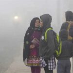 Delhi Weather: दिल्ली में तेज हवाओं ने बढ़ाई ठिठुरन, 5 डिग्री पर पहुंचा न्यूनतम तापमान