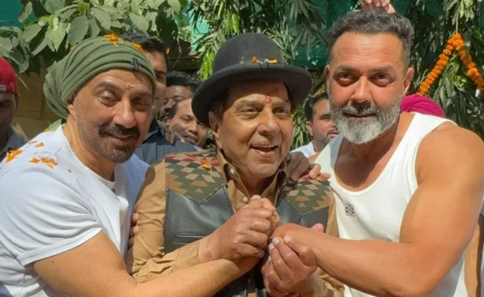 Dharmender 90th Birthday: अनोखे तरीके से किया जाएगा याद, फैन्स भी करेंगे शिरकत, सबके लिए खुलेंगे 'फार्म हाउस' के दरवाजे Dharmender 90th Birthday: अनोखे तरीके से किया जाएगा याद, फैन्स भी करेंगे शिरकत, सबके लिए खुलेंगे 'फार्म हाउस' के दरवाजे