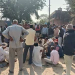 Farmers blocked all feeders of Ruddaul electricity supply and imposed a blockade.