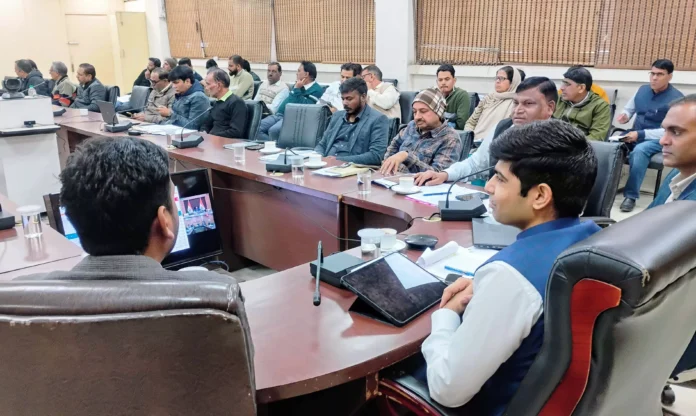 Instructions given to the officials for early disposal of pending complaints Instructions given to the officials for early disposal of pending complaints