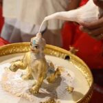 Laddu Gopal Seva Niyam: जानें लड्डू गोपाल के अभिषेक के बाद जल का क्या करें?