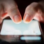 Online Security Tips: क्या चोरी छिपे कोई ओर तो चला रहा आपके अकाउंट्स, इन तरीकों से करें तुरंत पता