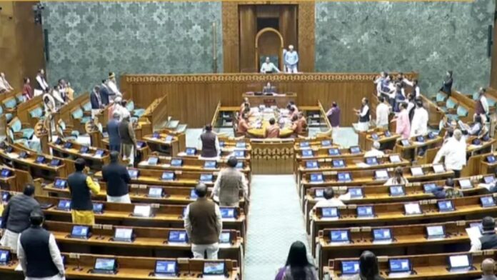 Parliament Winter Session: PM मोदी पर कथित अपशब्दों को लेकर संसद में हंगामा, BJP ने सोनिया गांधी से माफी की मांग की Parliament Winter Session: PM मोदी पर कथित अपशब्दों को लेकर संसद में हंगामा, BJP ने सोनिया गांधी से माफी की मांग की