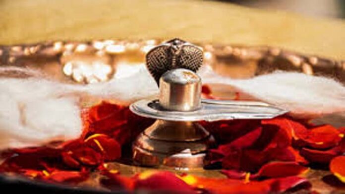 Shiv Raksha Stotra: सोमवार को शिवरक्षा स्तोत्र का करें पाठ