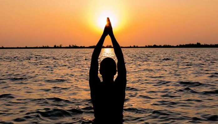 Paush Maas Surya Puja: पौष माह में इस तरह करें सूर्य पूजा