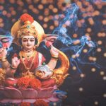 Vastu Upay: शाम के समय ये चीजें देने से रुष्ठ होती हैं मां लक्ष्मी