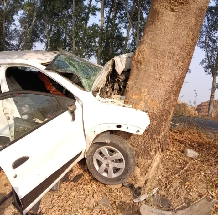 Jind Accident : बारातियों की कार पेड़ से टकराई, दुल्हे के भाई तथा भाभी की मौत