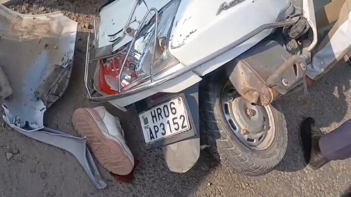 Karnal News : तेज रफ्तार ट्रक का कहर, स्कूटी सवार पिता-पुत्री की दर्दनाक मौत Karnal News : तेज रफ्तार ट्रक का कहर, स्कूटी सवार पिता-पुत्री की दर्दनाक मौत