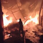 Bahadurgarh News : बहादुरगढ़ में केमिकल फैक्ट्री में लगी आग, साथ लगते रबर के गोदाम को भी लिया चपेट में