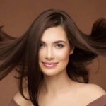 Hair Perfume: सर्दियों में बालों को खुशबूदार बनाने के लिए हेयर परफ्यूम