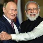 Russian President Vladimir Putin पहुंचे राजधानी दिल्ली, पीएम मोदी 'खास दोस्त' पुतिन स्वागत करने पहुंचे एयरपोर्ट