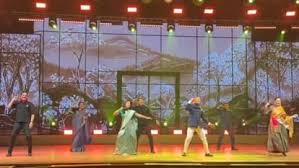 Naveen Jindal Daughters Wedding : नवीन जिंदल की बेटी की शादी में एक साथ थिरकती दिखीं धुर विरोधी पार्टियों की सांसद कंगना, महुआ और सुप्रिया Naveen Jindal Daughters Wedding : नवीन जिंदल की बेटी की शादी में एक साथ थिरकती दिखीं धुर विरोधी पार्टियों की सांसद कंगना, महुआ और सुप्रिया