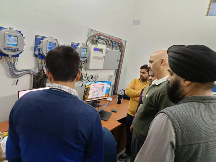 Railway Inspection : रेलवे डीआरएम ने किया जींद तथा नरवाना रेलवे स्टेशन का निरीक्षण