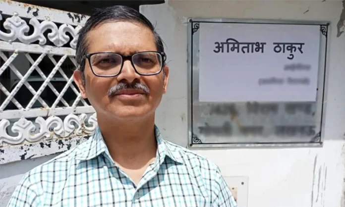 Lucknow STF Action: जांच में सहयोग न करने के आरोप में पूर्व आईपीएस अमिताभ ठाकुर गिरफ्तार Lucknow STF Action