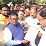 Faridabad News : निगम आयुक्त को मांगों का पत्र देकर सात दिनों में निपटान करने की मांग की