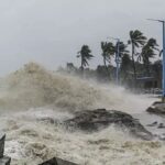 Cyclone Ditwah श्रीलंका ने IMF से लगाई मदद की गुहार, 639 लोगों की मौत,203 लापता,18 लाख से अधिक लोग प्रभावित