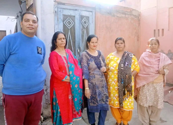 Residents of the colony expressed their anger over the increasing diseases caused by the drinking water supply. Jind News : पेजयल सप्लाई से बढ़ रहे रोगों पर कालोनीवासियों ने जताया रोष